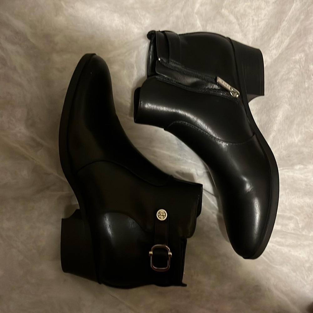 BLack booties